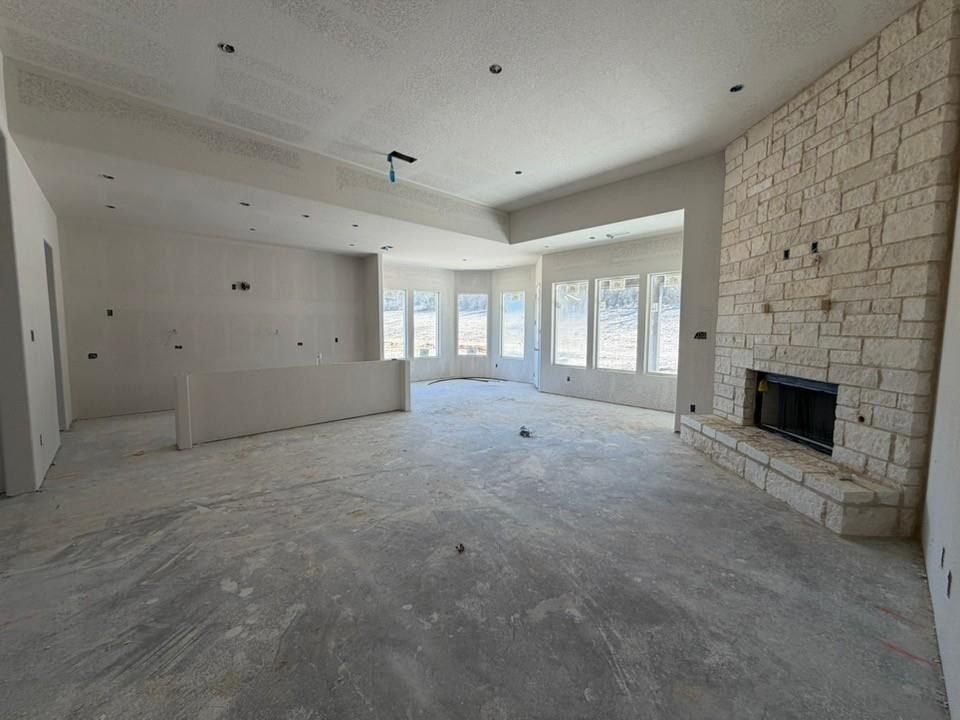 532 Lantana Drive. Weatherford, TX 76085