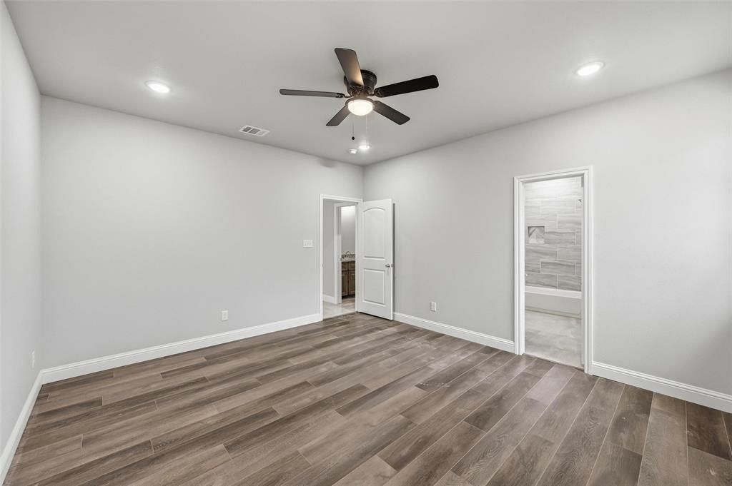 306 Lewis Street. Cleburne, TX 76031
