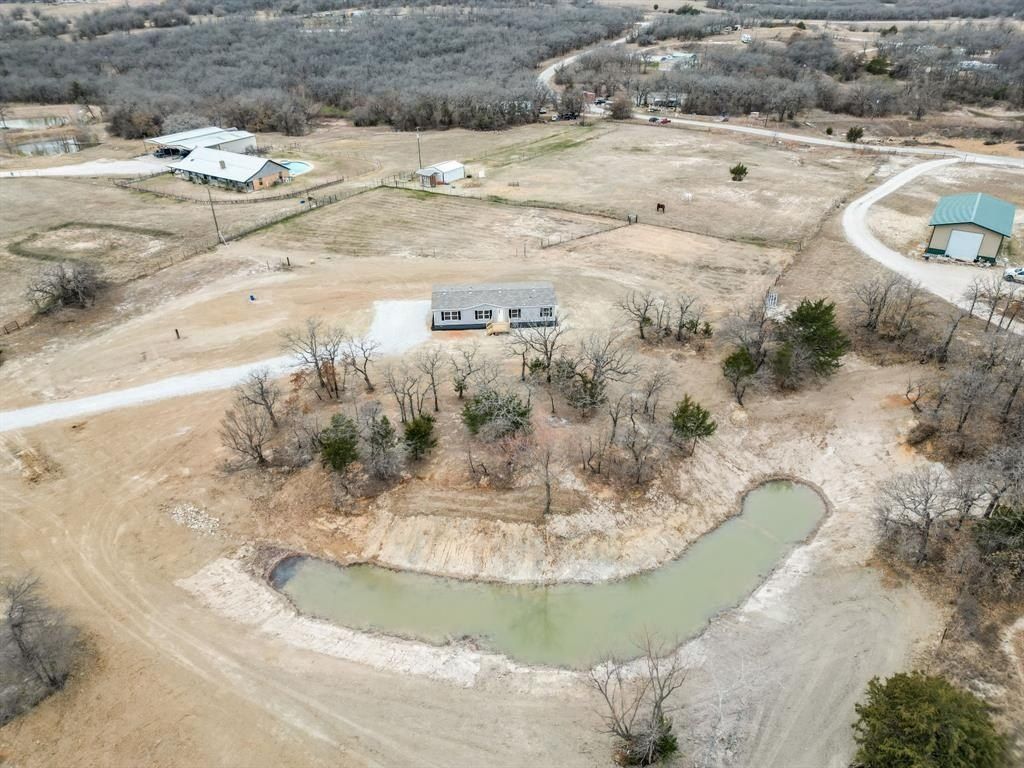 168 County Road 3551. Paradise, TX 76073