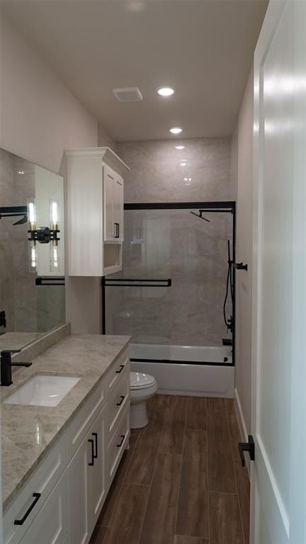 6300 Big Elk Drive. Fort Worth, TX 76140