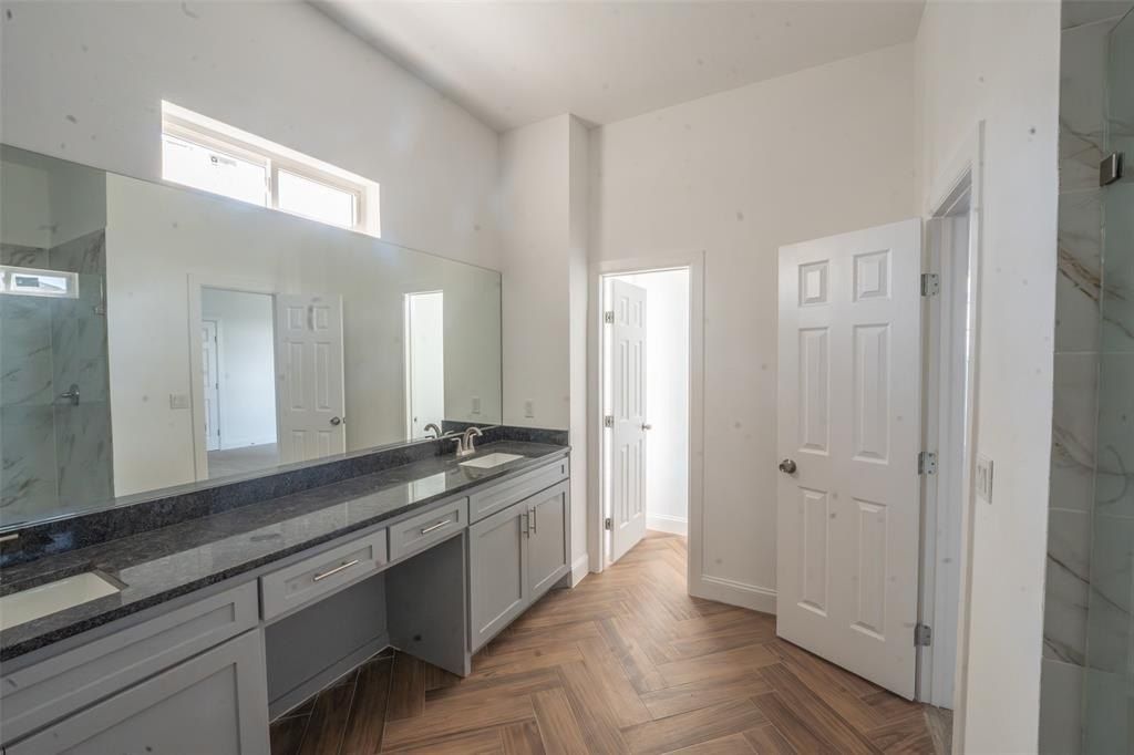 1408 Spinnaker Lane. Azle, TX 76020
