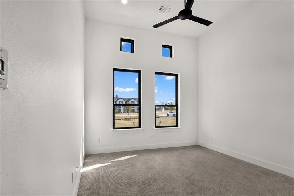 5021 Frost Creek. Aledo, TX 76008