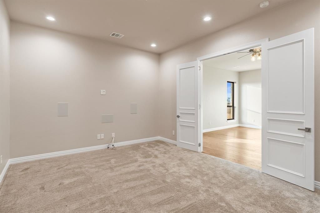 1411 Greyridge Terrace. Waxahachie, TX 75167