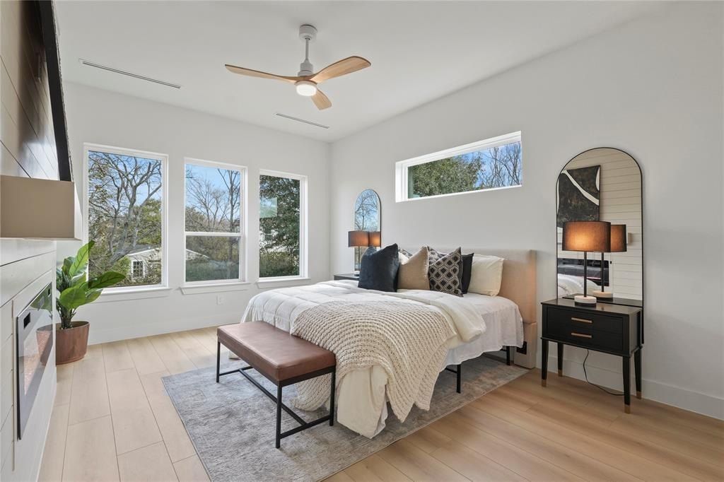 4016 Puget Street. Dallas, TX 75212