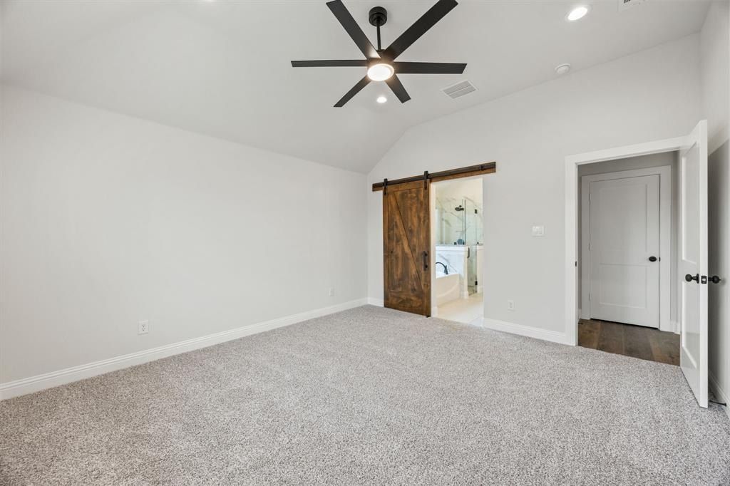 1401 Oak Valley. Denton, TX 76209