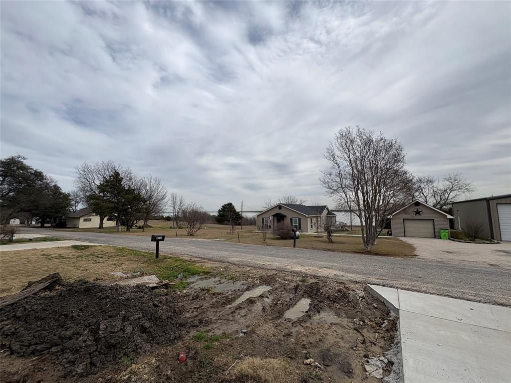 4516 County Road 895. Princeton, TX 75407
