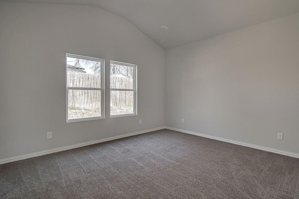 1649 E Terrell Avenue. Fort Worth, TX 76104