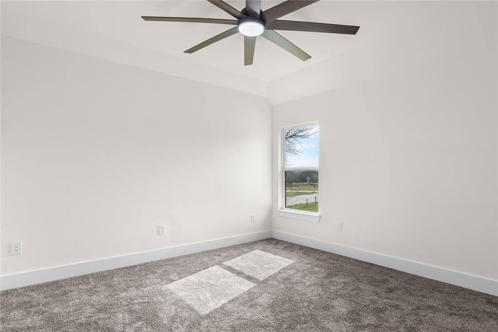1908 Heritage Knoll Drive. Sherman, TX 75092