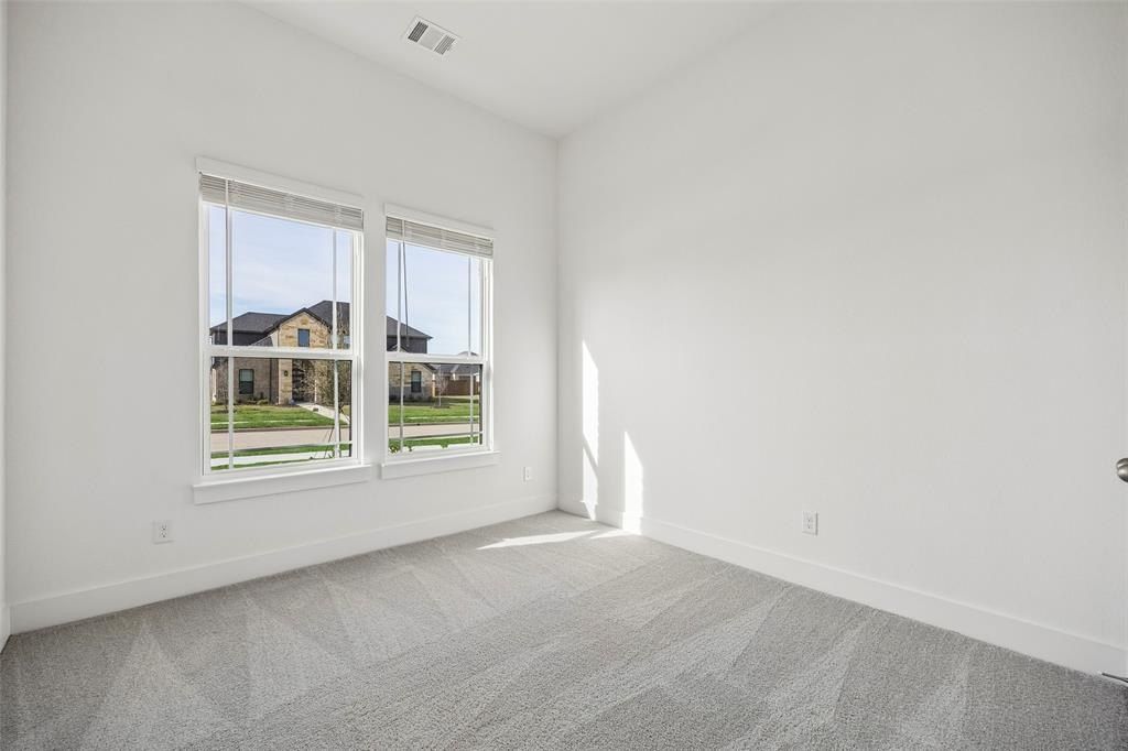 1929 Comanche Drive. Desoto, TX 75115