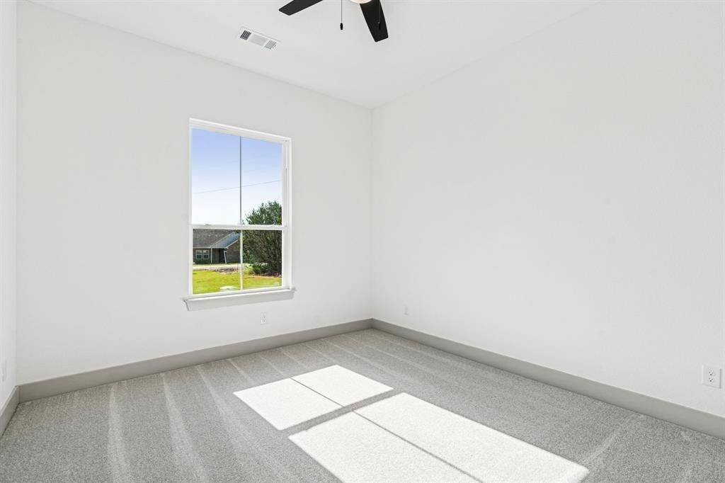 5012 Elizabeth Street. Granbury, TX 76048