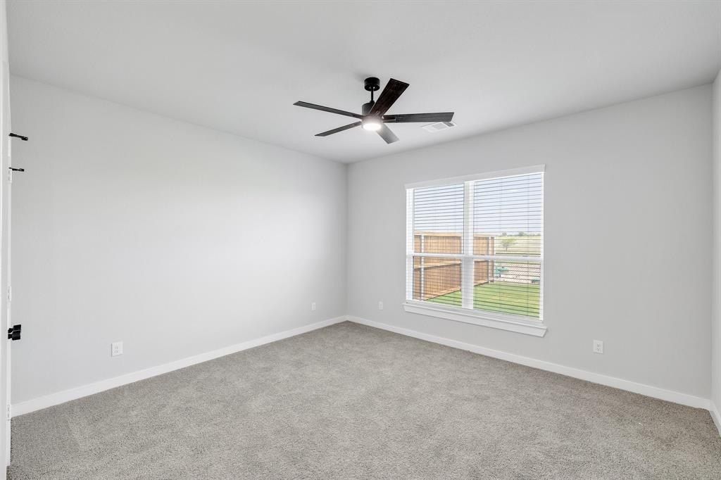 70647066 Guilford Court. Midlothian, TX 76065