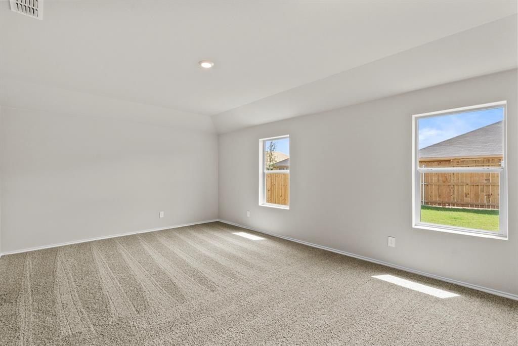 4253 Trickling Creek Lane. Fort Worth, TX 76036