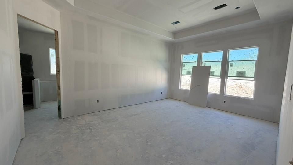 1004 Perrin Lane. Van Alstyne, TX 75495