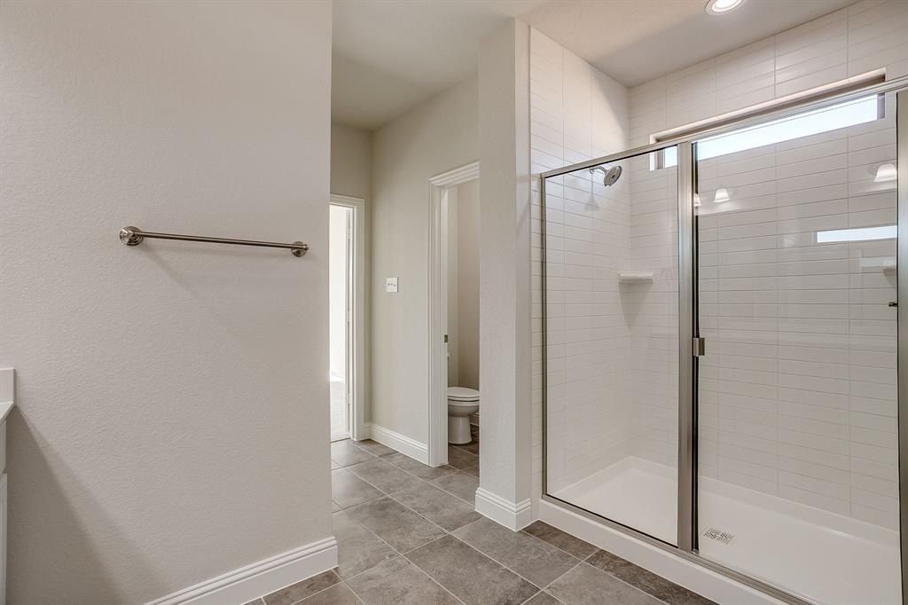 6918 Yellow Hammer Way. Arlington, TX 76001