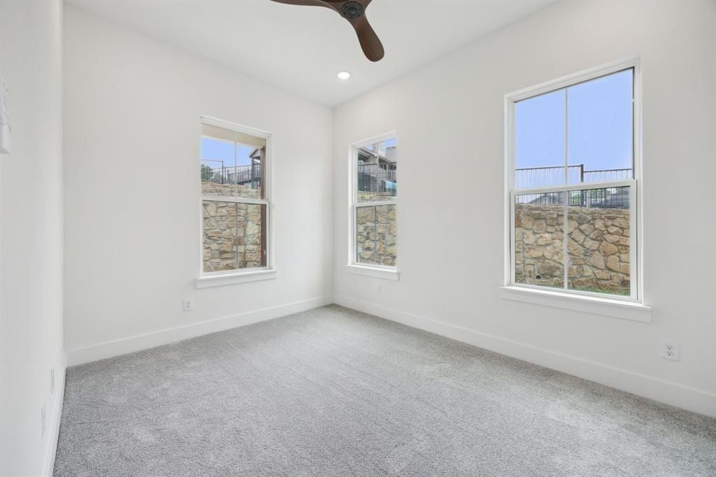 2016 Portofino Drive. Rockwall, TX 75032