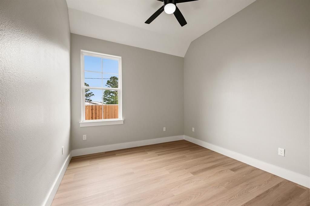 806 N Avenue E. Springtown, TX 76082