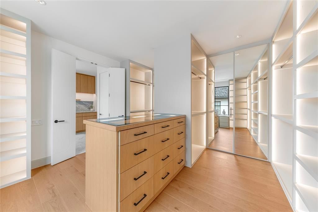 3517 Villanova Street. Dallas, TX 75225