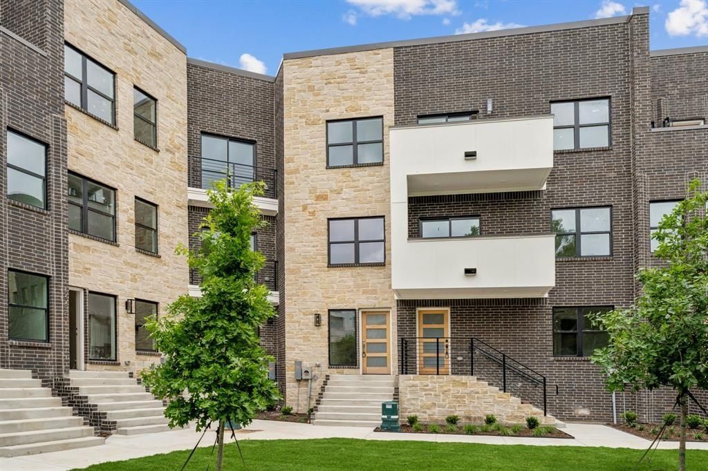 2721 Azalea Park Circle. Fort Worth, TX 76107