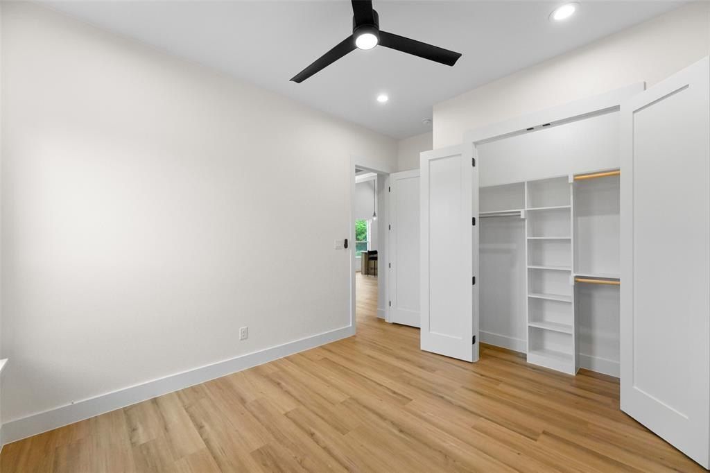 2300 Cherry Sage Drive. Arlington, TX 76001