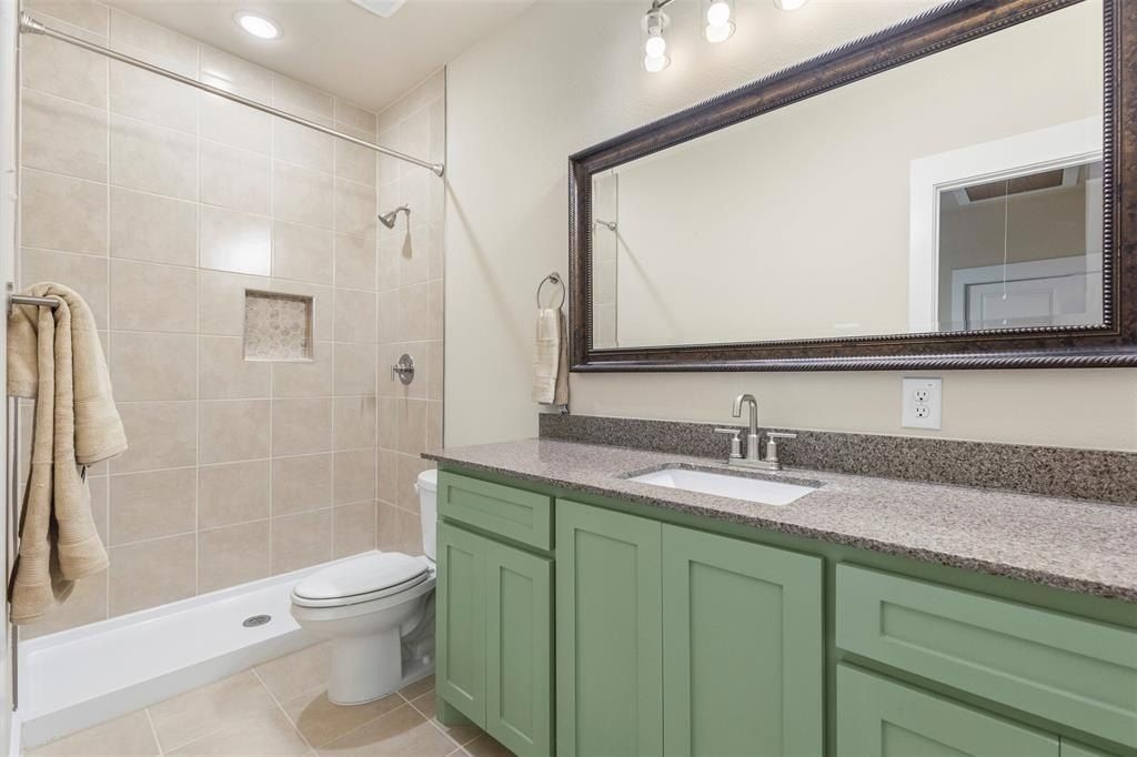 714 E Mcgee Street. Sherman, TX 75090