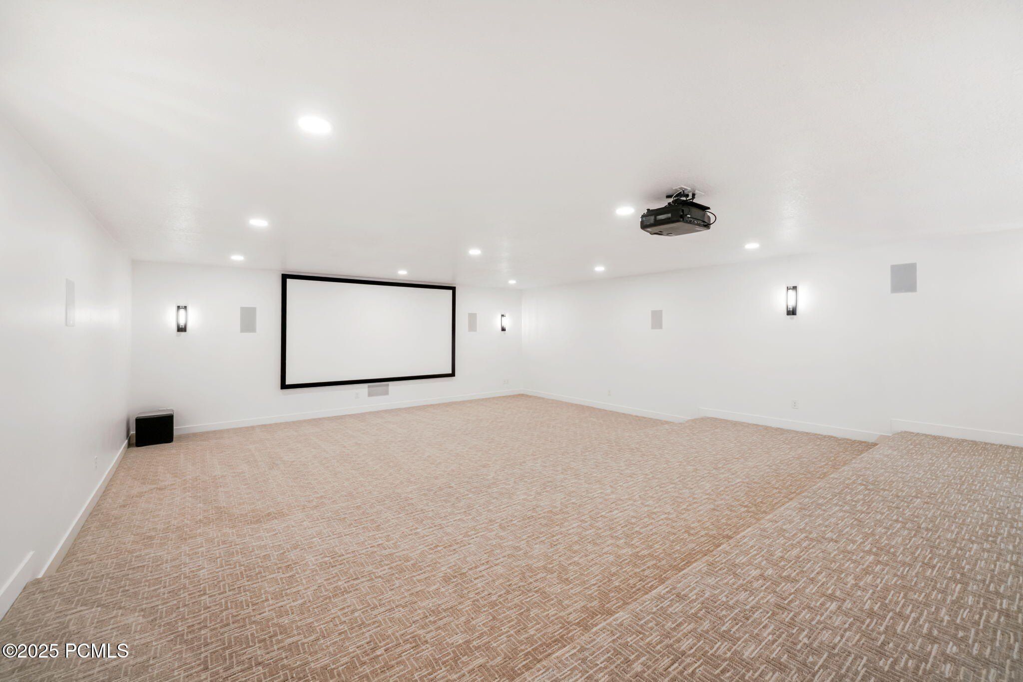 1085 Olympic Circle. Midway, UT 84049