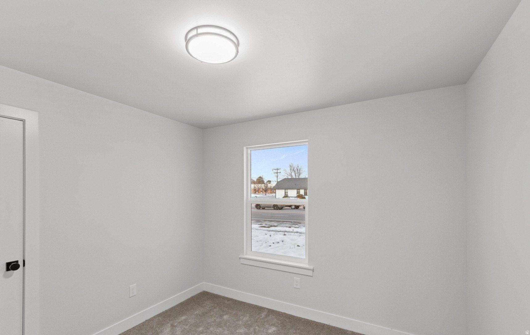 5947 W 4600 S. Hooper, UT 84315