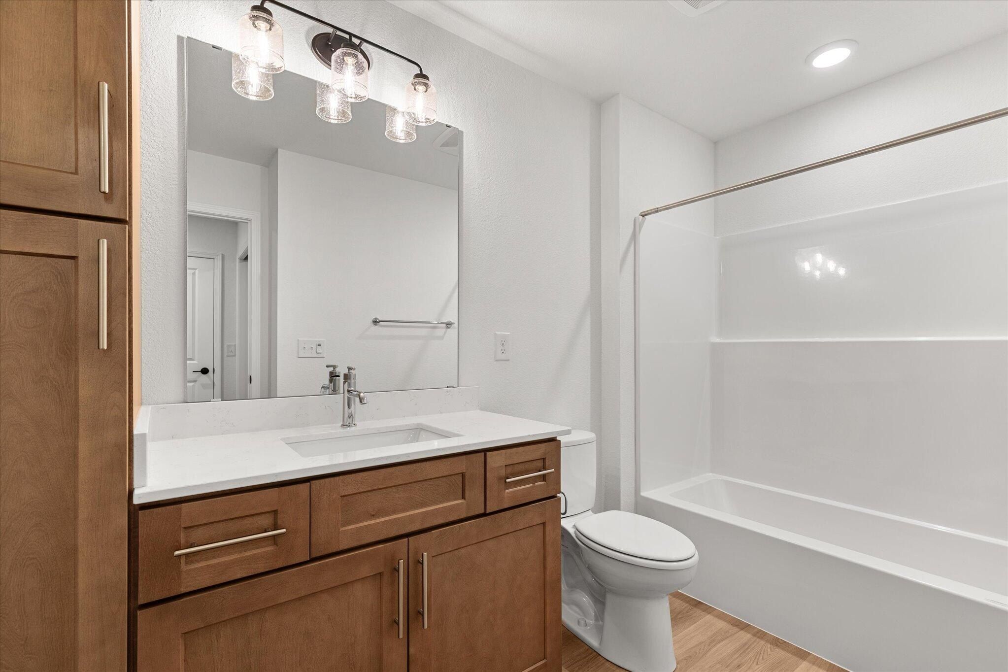 Hunter Oaks Blvd. Watertown, WI 53094