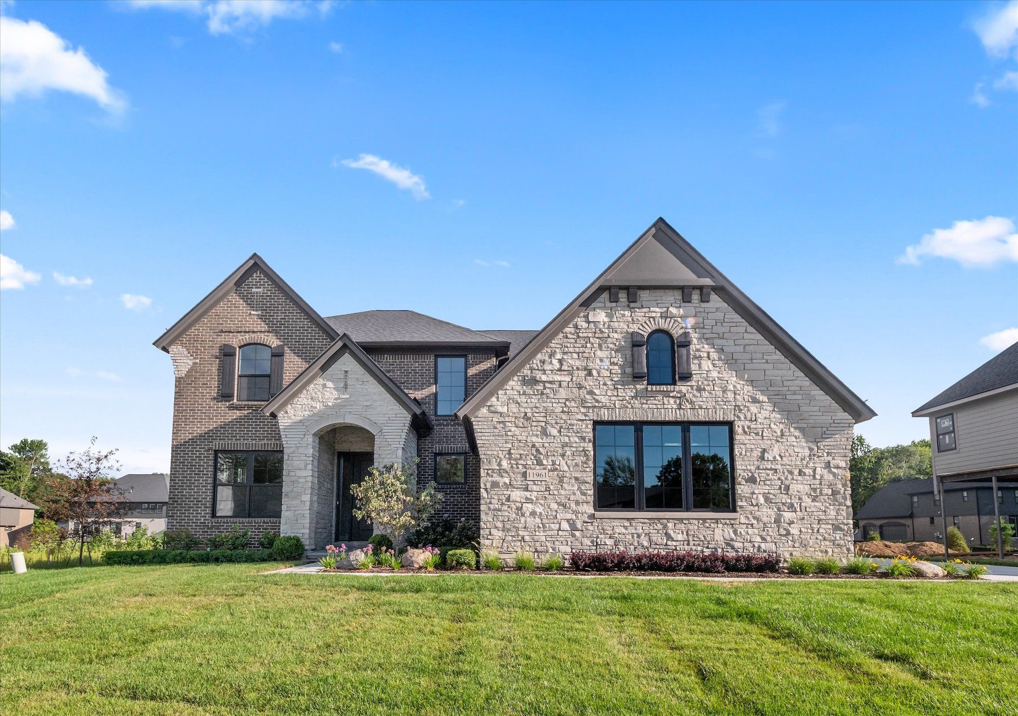 The Devonshire (elevation 3E) - Encore of Shelby: Shelby Township, Michigan - AP Builders