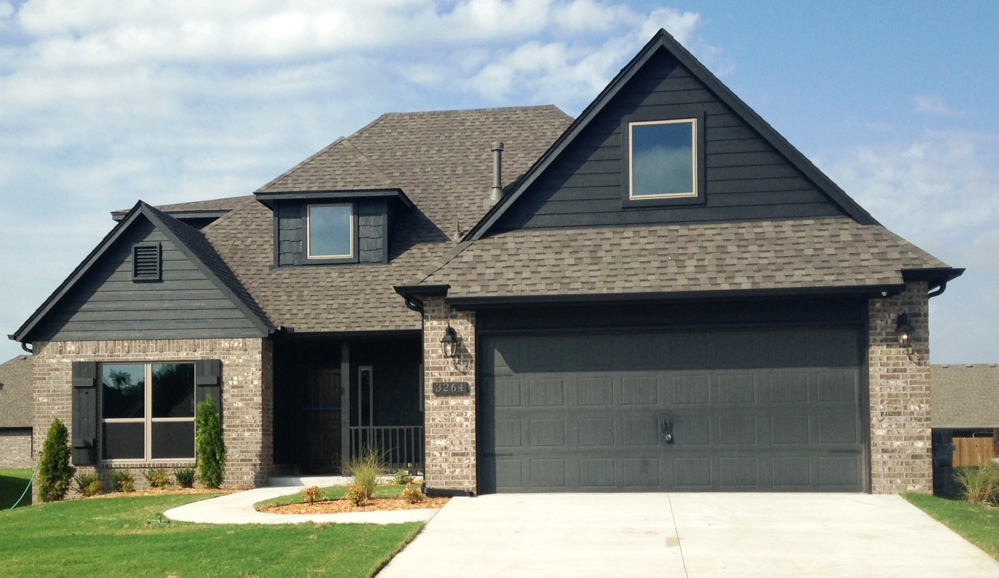 Admire Custom Homes por Admire Custom Homes en Tulsa Oklahoma