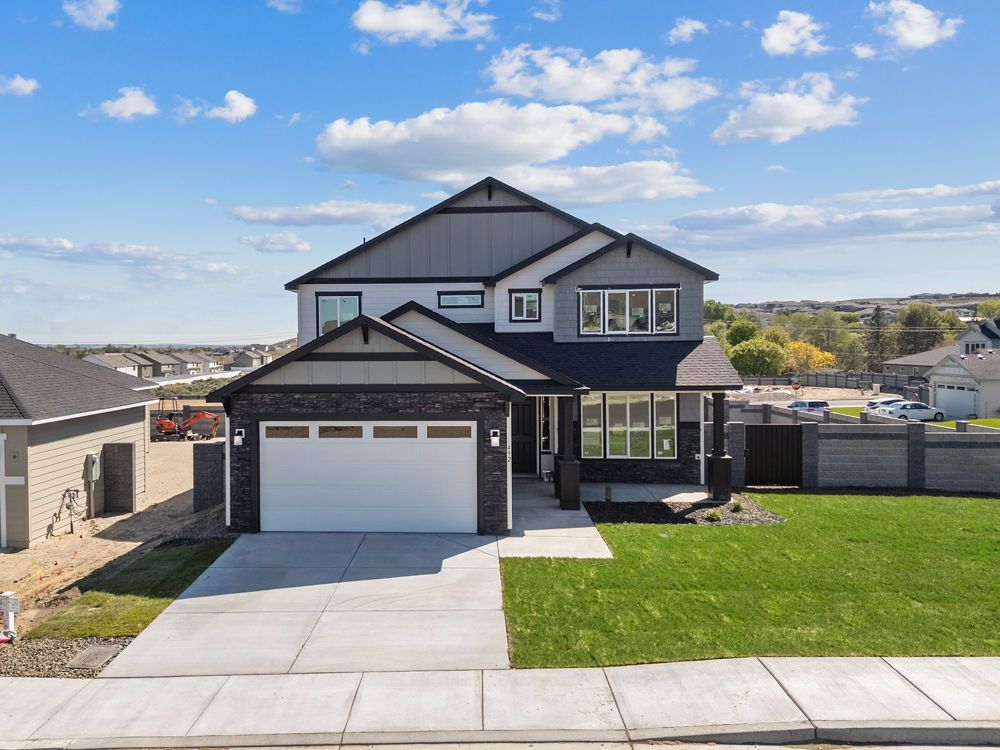 492 Snowgrass Ave