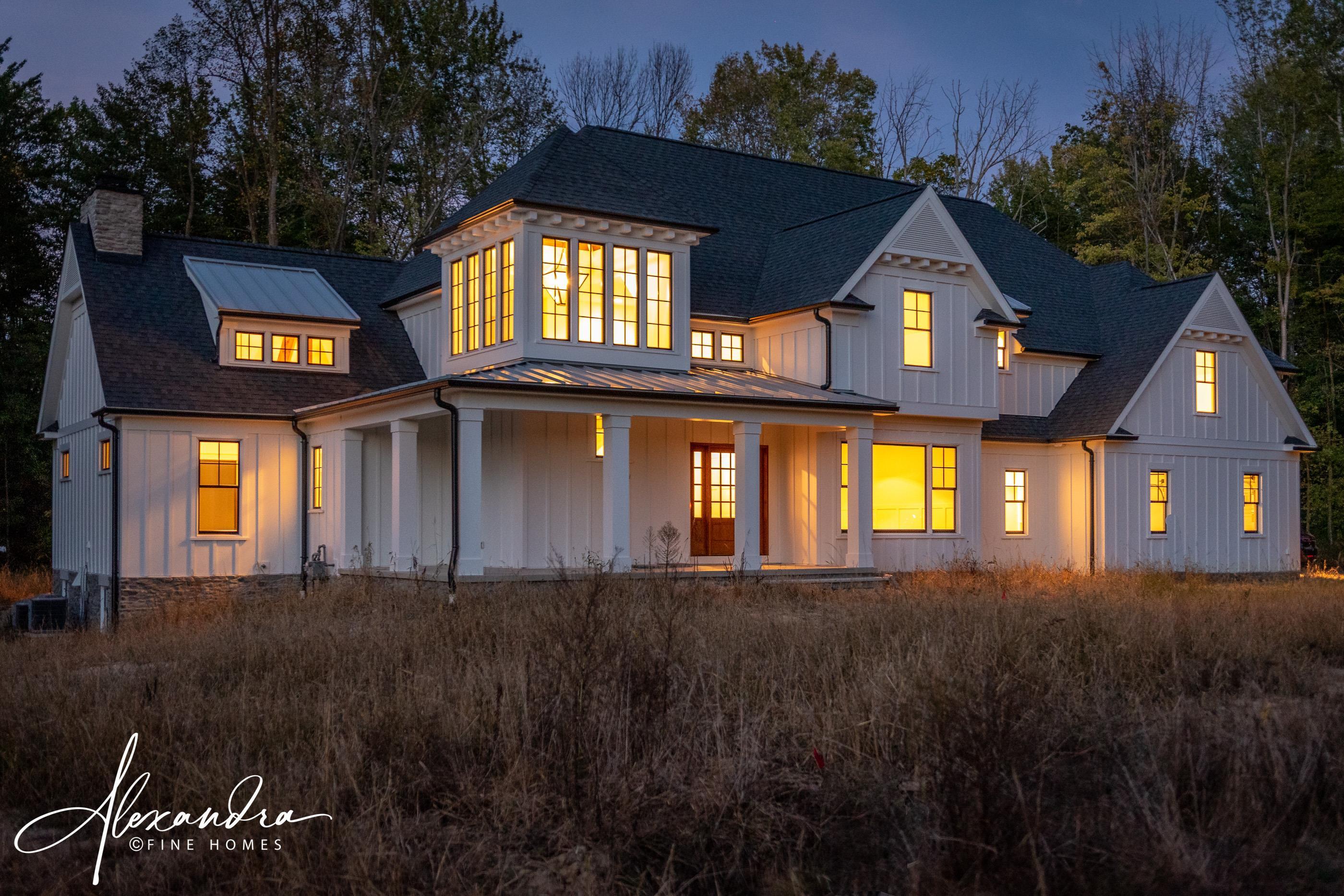 Alexandra Fine Homes por Alexandra Fine Homes en Cleveland Ohio