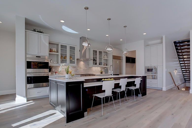 casa en Alpert Homes Inc. por Alpert Signature Homes