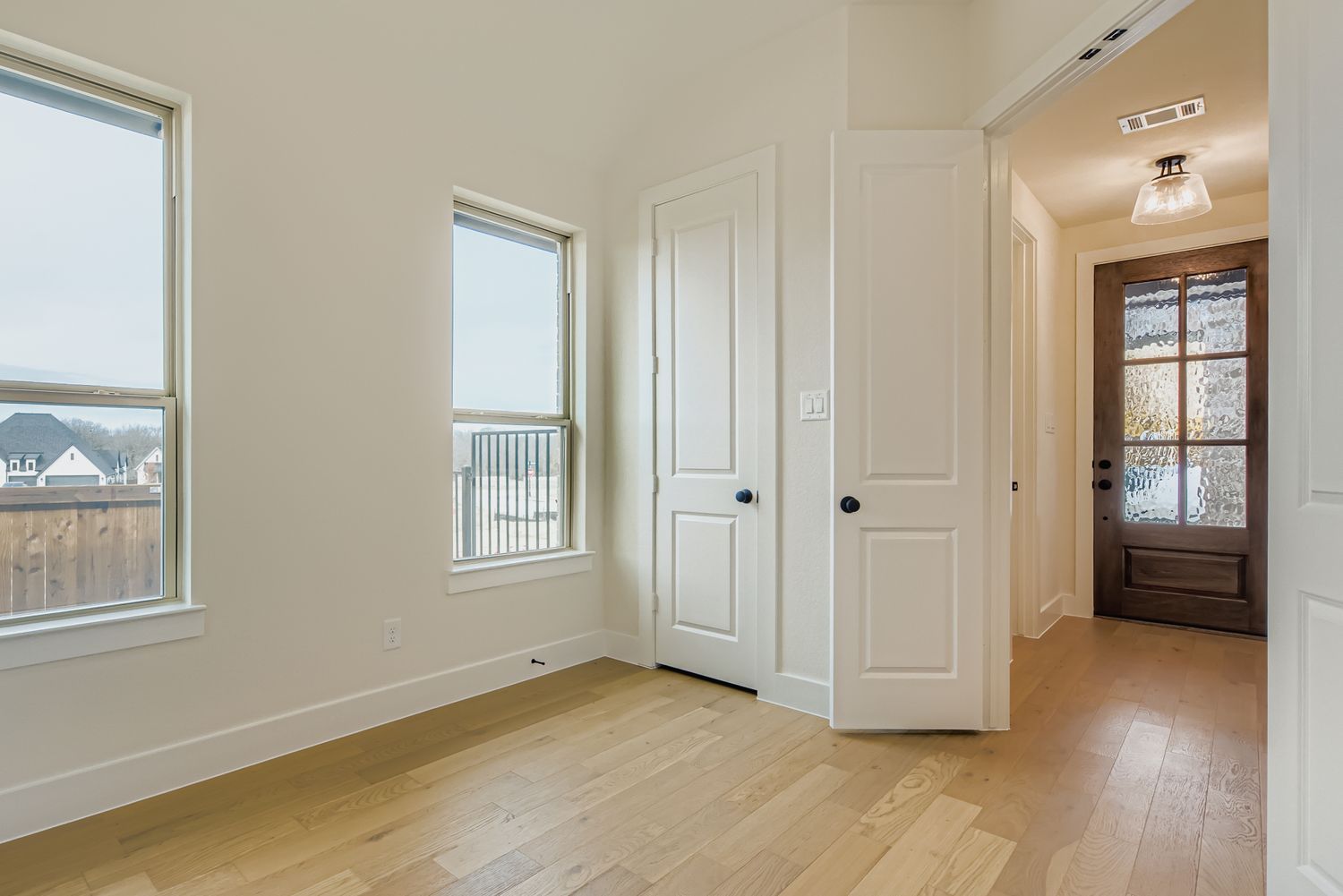 Plan 1471 Representative Photo - Entry