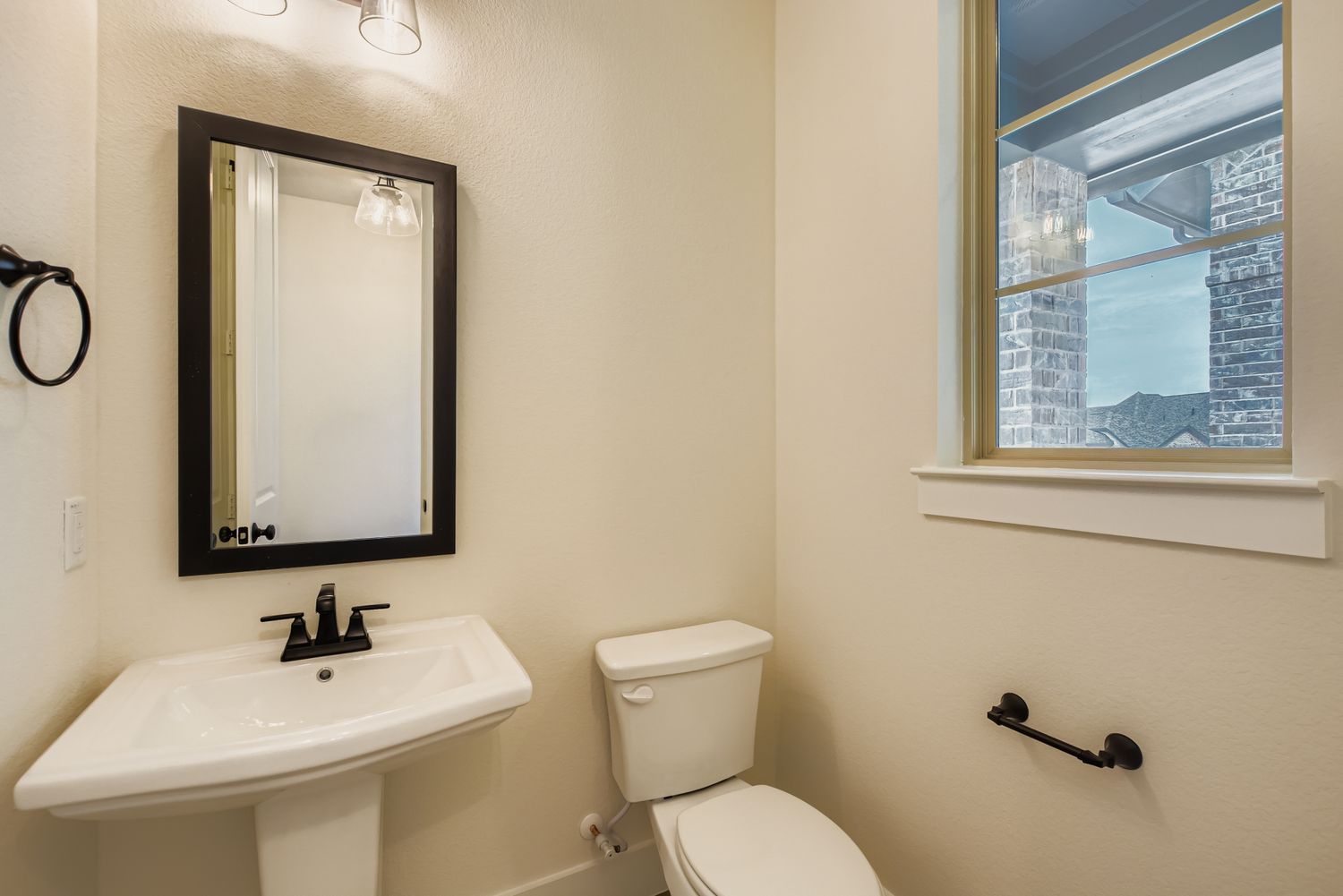 Plan 1471 Representative Photo - Powder Bath