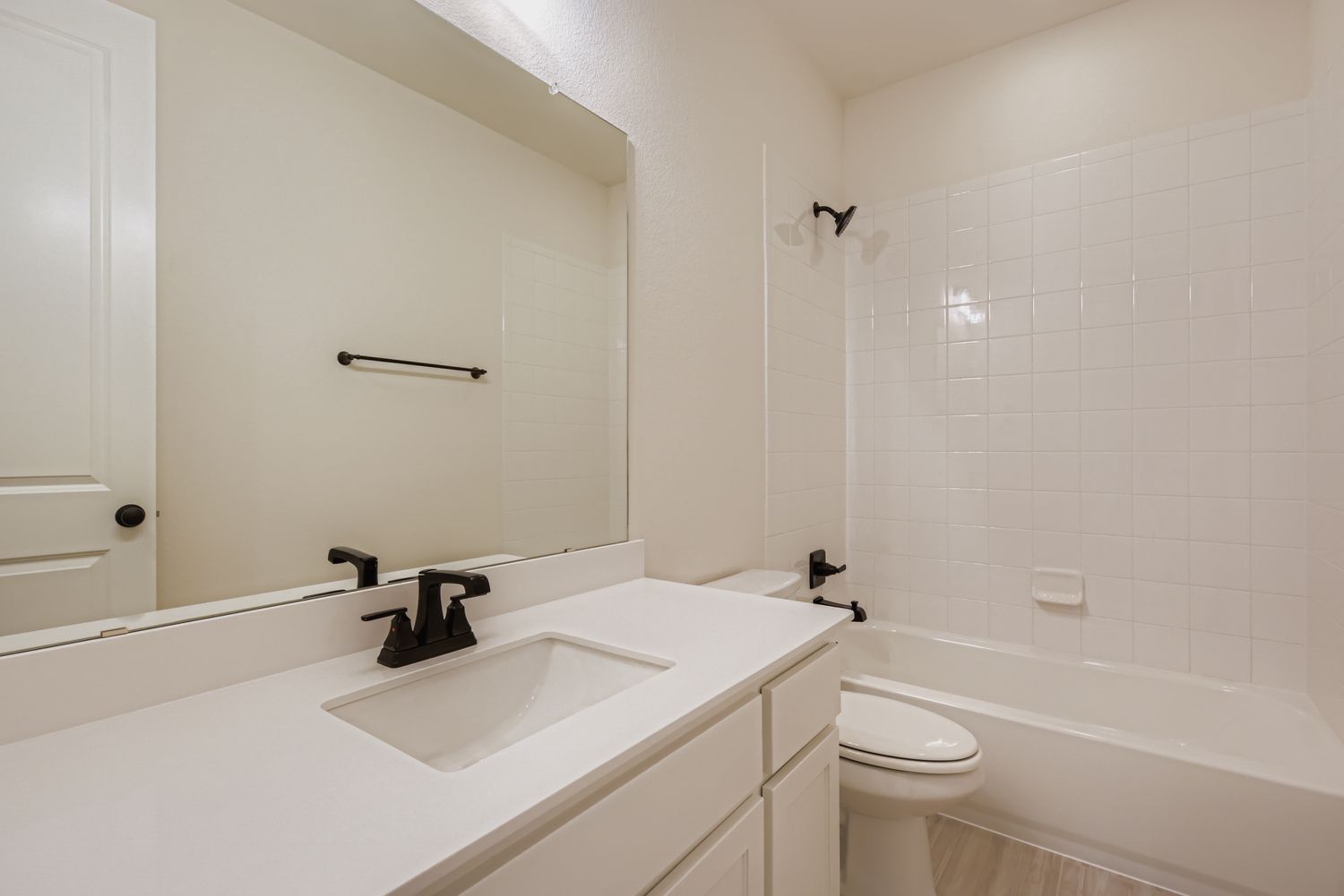 Plan 1471 Representative Photo - Bathroom