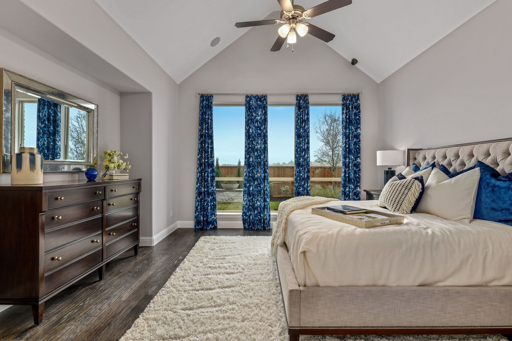 Plan 1632 Primary Bedroom Representative Image