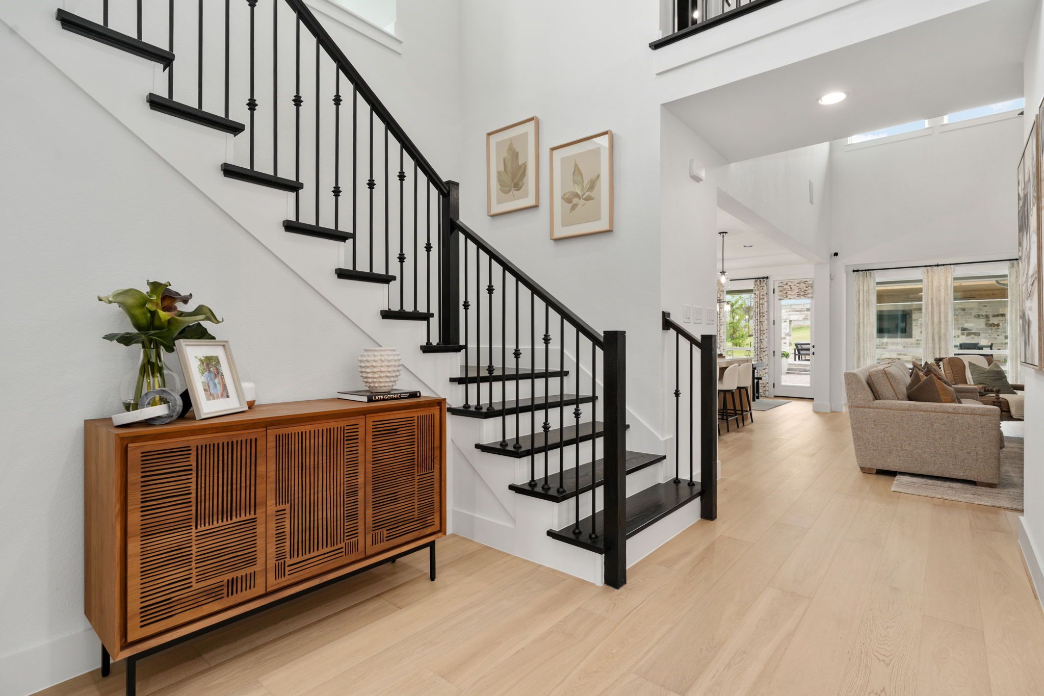 Plan 1565 Entry Representative Photo
