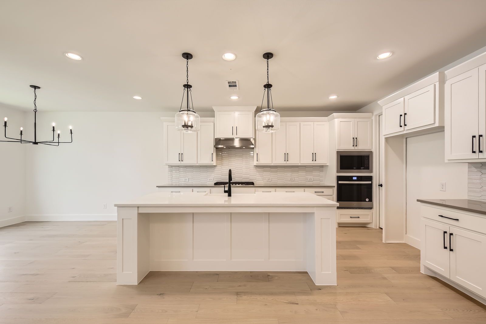 Plan 1561 Representative Photo - Kitchen
