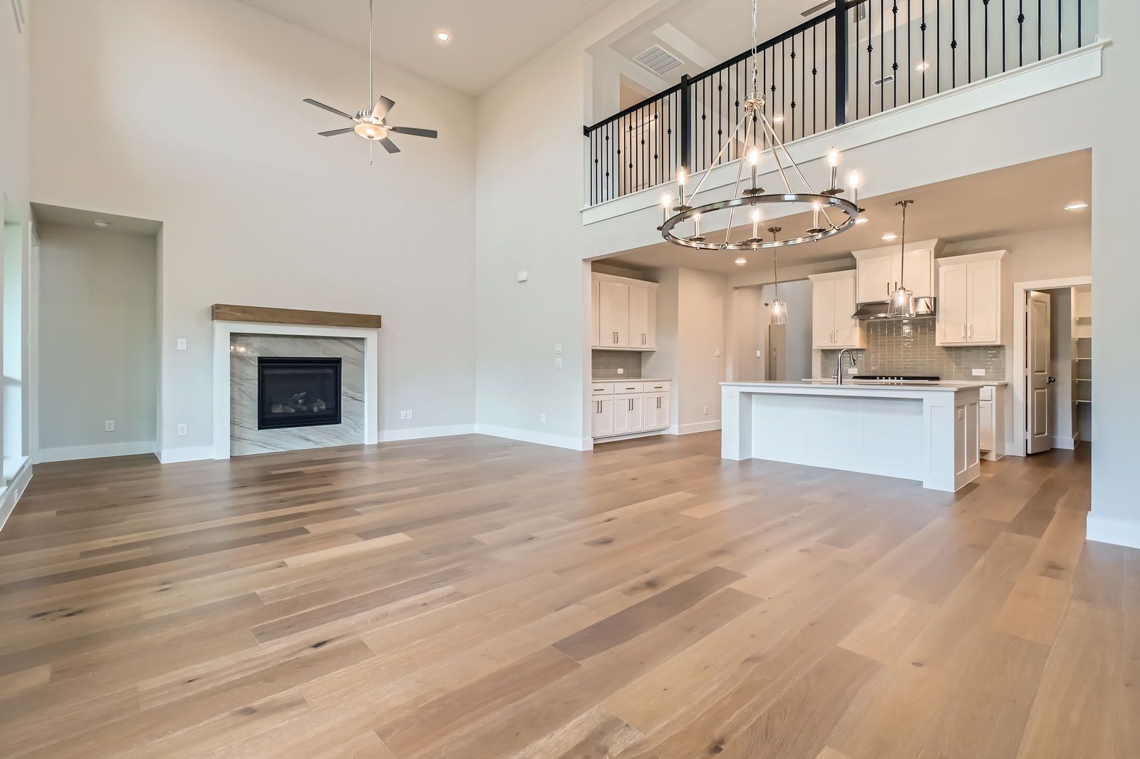 Plan 1564 Representative Photo - Living Room/Kitchen