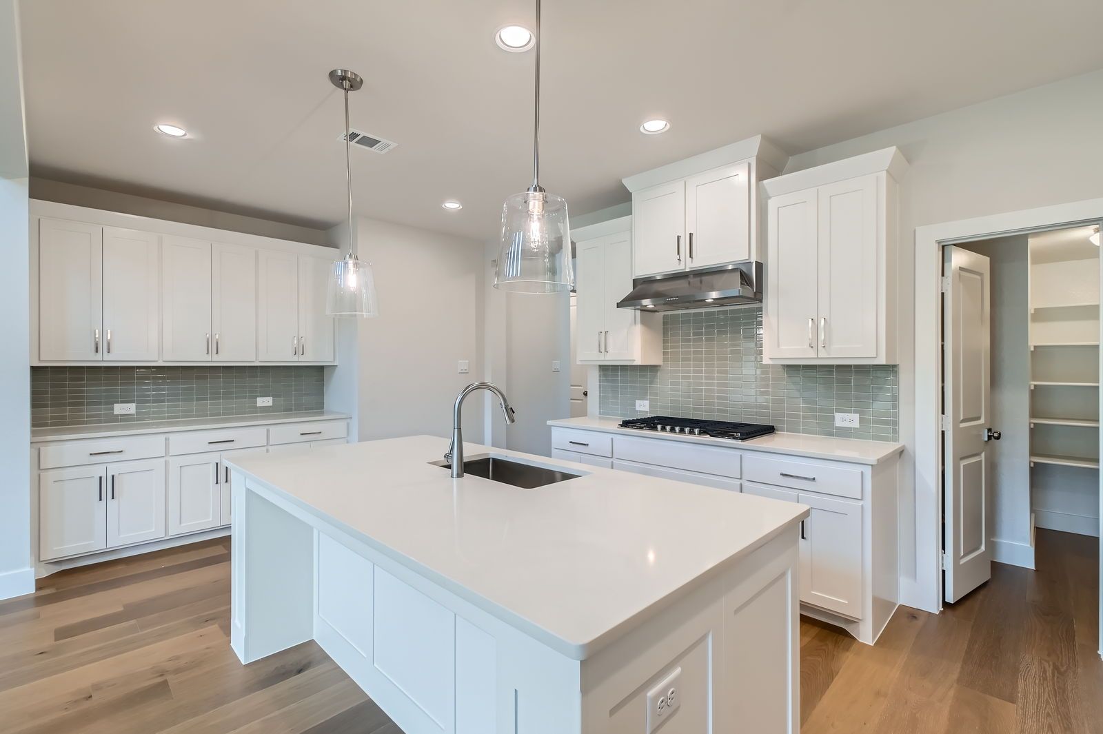 Plan 1564 Representative Photo - Kitchen