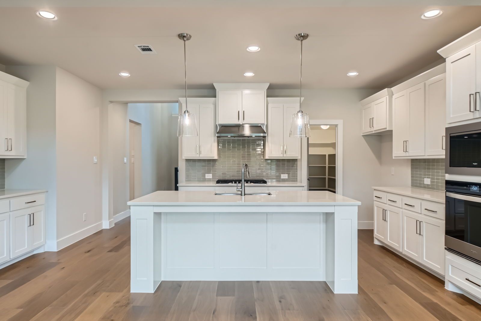 Plan 1564 Representative Photo - Kitchen