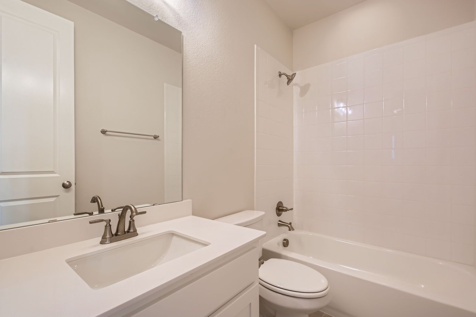 Plan 1477 - Representative Photo - Secondary Bathroom