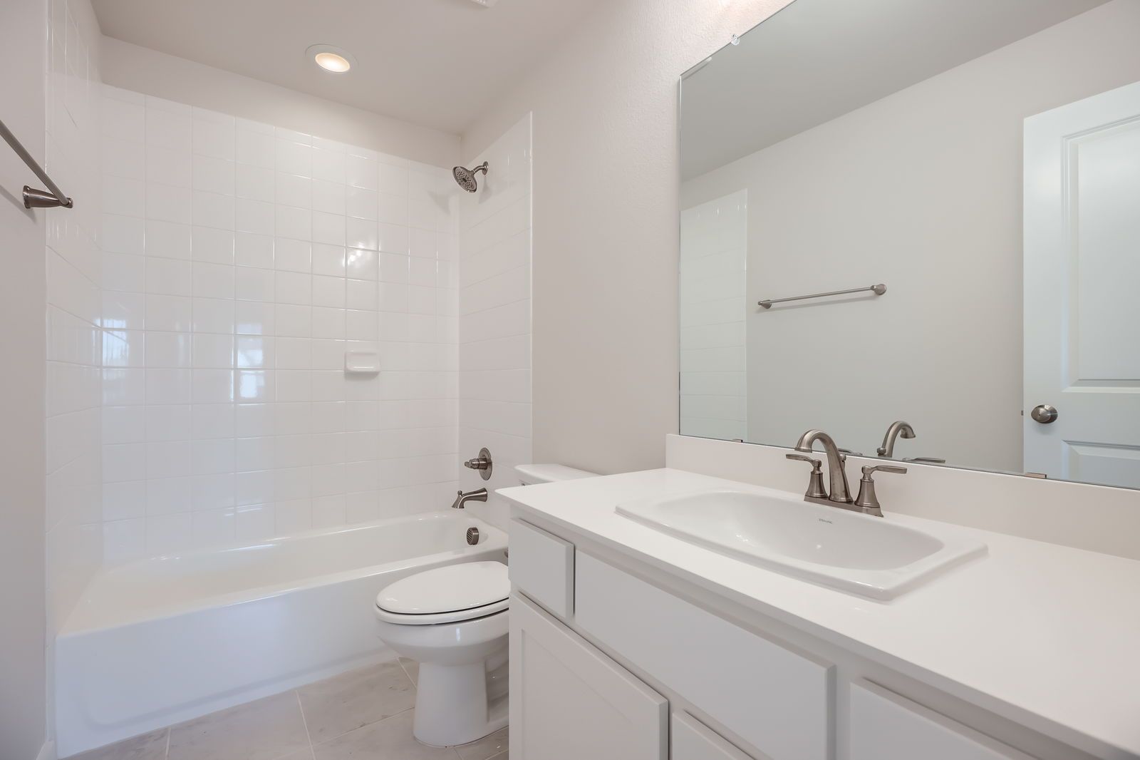 Plan 1478 - Representative Photo - Secondary Bathroom