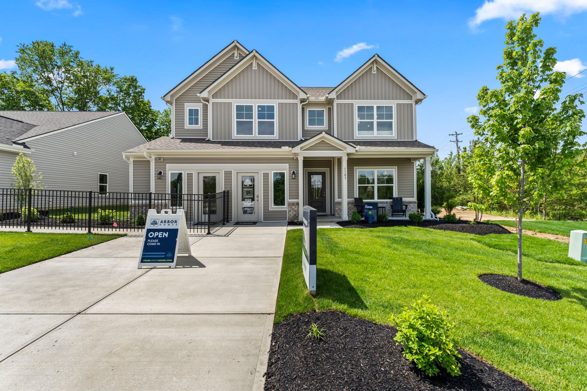 Arbors at Grandin Pond por Arbor Homes en Cincinnati Ohio