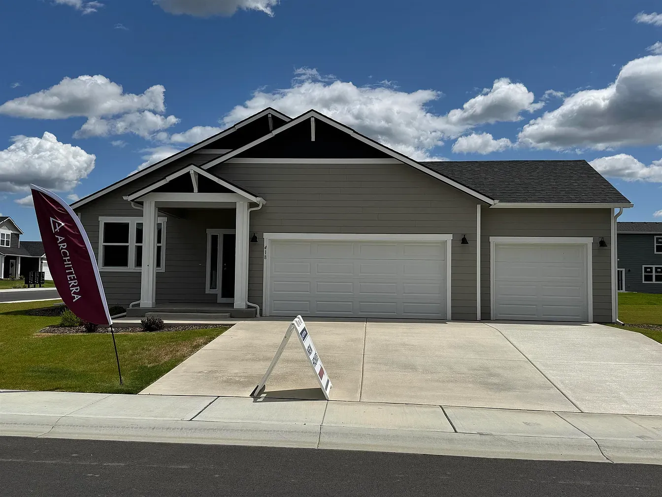 418 N Arcadia Ave (The Eagle) Imagen