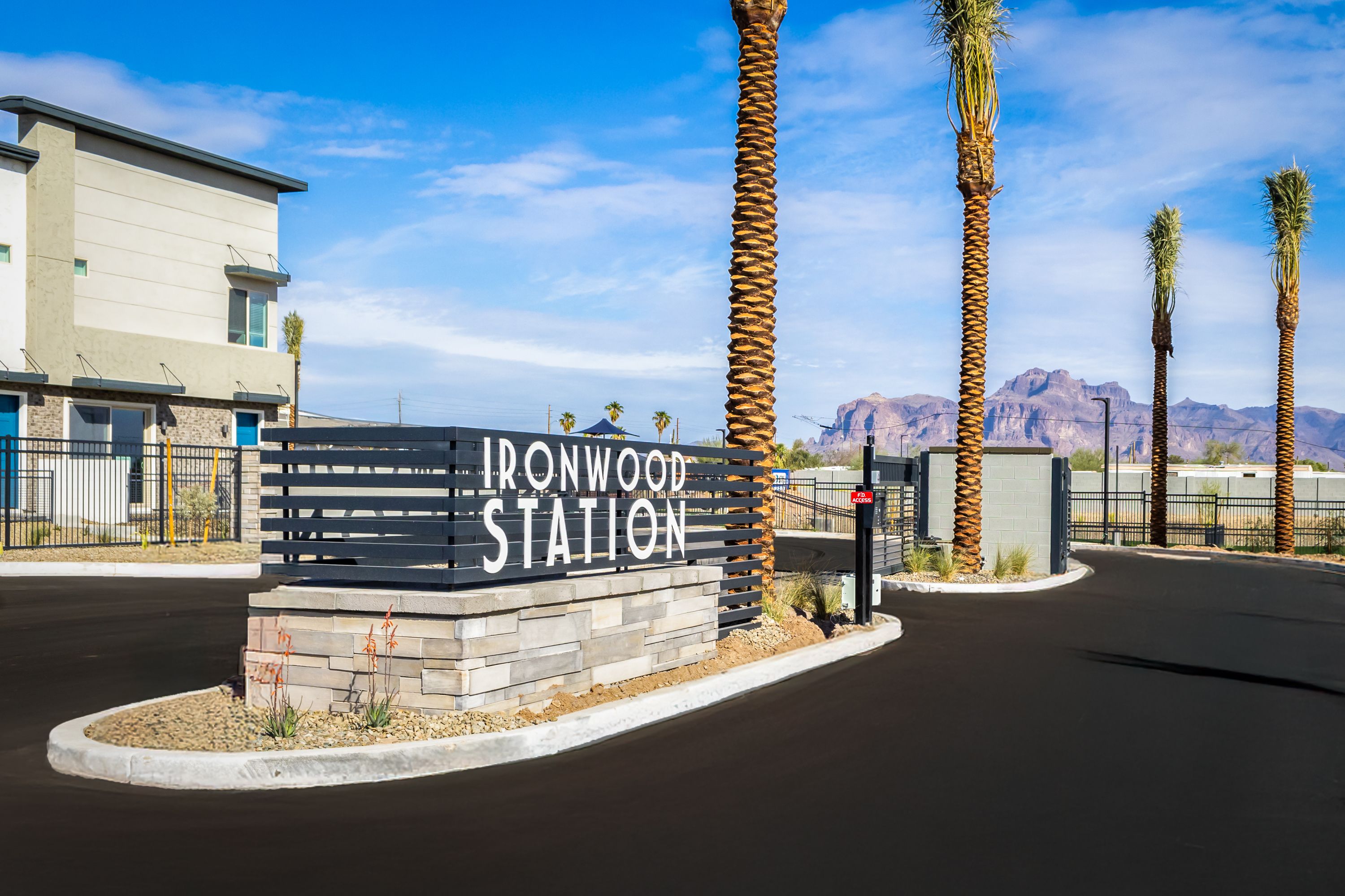 Acacia - Ironwood Station: Apache Junction, Arizona - Bela Flor Communities