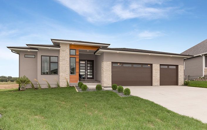 Arkos Custom Homes - Urbandale, IA