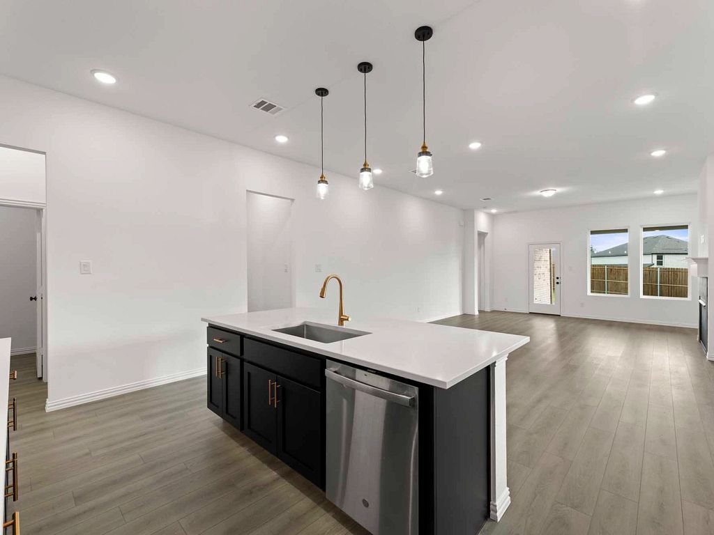 Brookshire at Legacy Hills - Meridian Interior Image 11