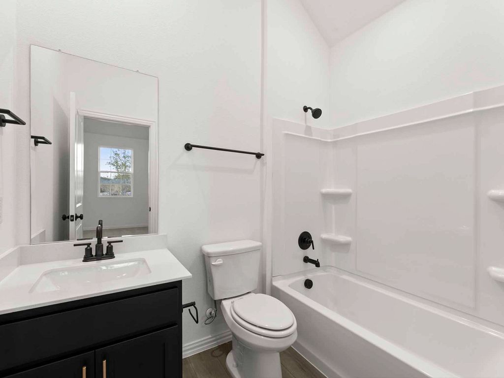 Brookshire at Legacy Hills - Meridian Interior Image 5