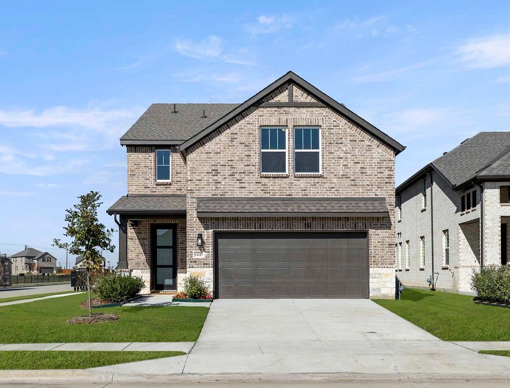 5821 Laurel Lake Lane. Pilot Point, TX 76258